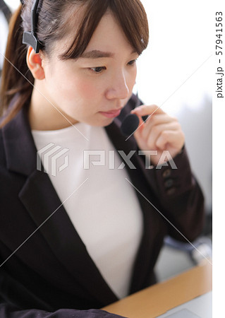 オペレーション 女性 オペレーション 女性 57941563
