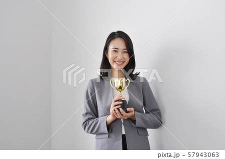 優勝 新人賞 優勝 新人賞 57943063