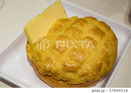 Buttered pineapple bun in dish 57944519