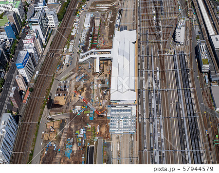建設中の高輪ゲートウェイ駅の空撮 57944579