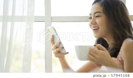 女性　ライフスタイル 57945108
