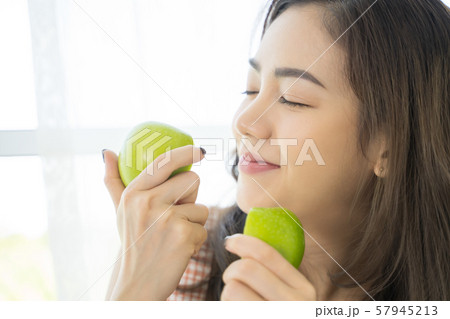 女性 健康 ヘルシー 女性 健康 ヘルシー 57945213