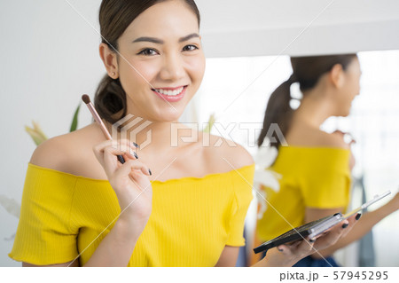 女性 ビューティー 女性 ビューティー 57945295