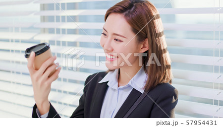 business woman enjoy coffee business woman enjoy coffee 57954431