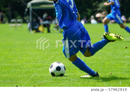 サッカー　フットボール 57962919