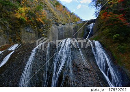 第一観瀑台から袋田の滝 57970765