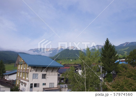 栂池高原のゴンドラ乗りからの眺め(長野県北安曇) 栂池高原のゴンドラ乗りからの眺め(長野県北安曇) 57974560