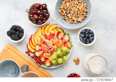 Raw vegan paleo granola 57978667
