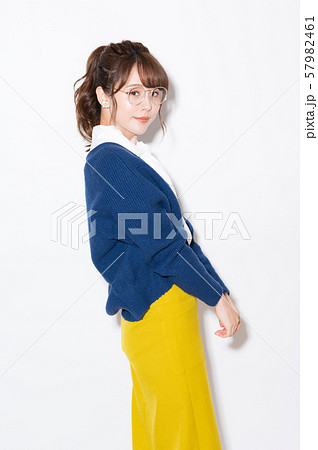 女性 ファッション ポートレート 女性 ファッション ポートレート 57982461