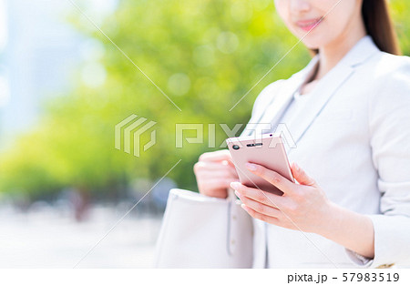 スマホ スマートフォン の画像素材 ピクスタ