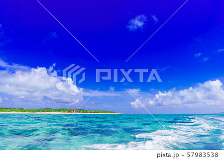 八重山諸島の美しい海 57983538