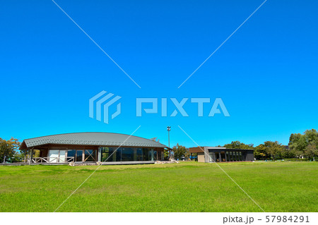 石川県　木場潟西園地展望休憩所 57984291