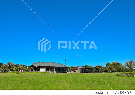 石川県　木場潟西園地展望休憩所 57984352