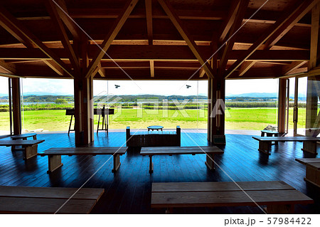 石川県　木場潟西園地展望休憩所 57984422