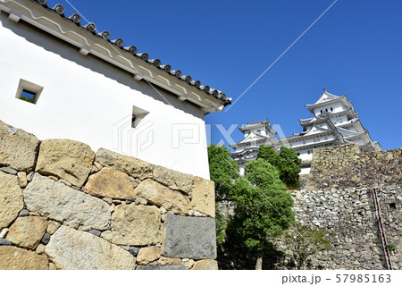 姫路城　矢座間と天守閣 57985163