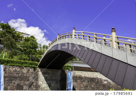 福知山城と昇龍橋　京都府福知山市 57985691