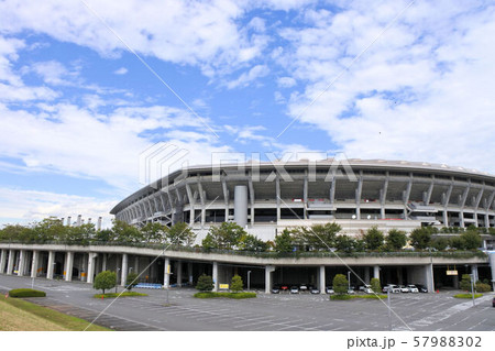 横浜国際総合競技場 57988302