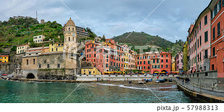 Vernazza village, Cinque Terre, Liguria, Italy Vernazza village, Cinque Terre, Liguria, Italy 57988313