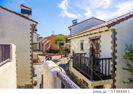 地中海村　(9月　快晴　伊勢志摩) 57988861