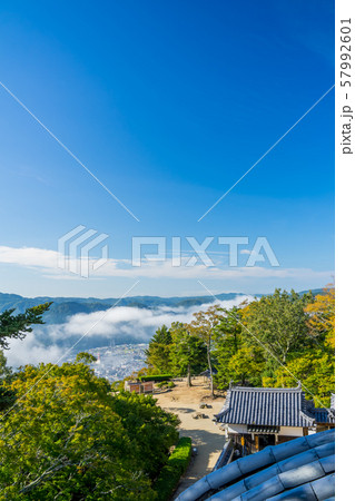 備中松山城から見る雲海 57992601