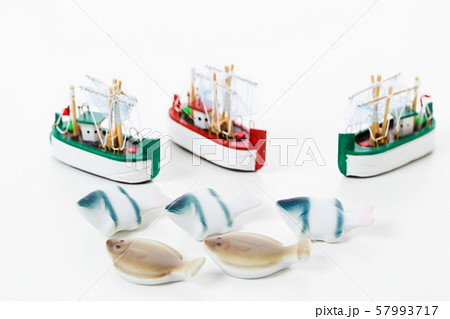 魚　鮮魚　漁業　魚介類　さかな　魚屋 57993717