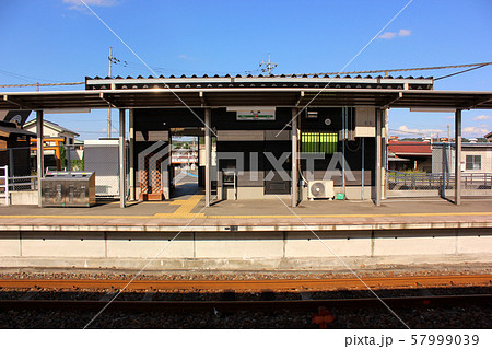 烏山線大金駅のホームと駅舎(1) 烏山線大金駅のホームと駅舎(1) 57999039