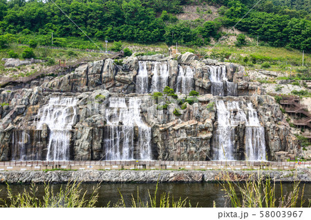 自然 風景 アラ滝 58003967