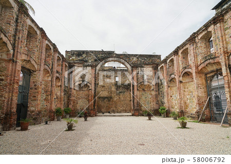 Iglesia de la Compañía de Jesús 58006792