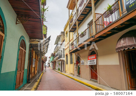 カスコビエホの風景 58007164