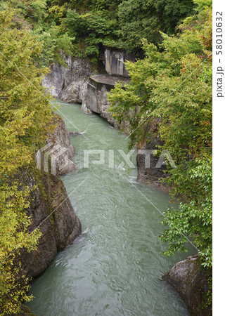 手取峡谷　黄門橋　下流側（石川県白山市） 58010632