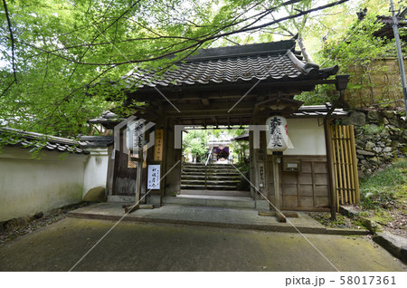 山科聖天　山門 58017361