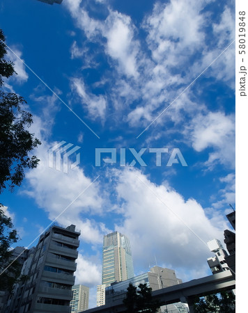 秋の空(六本木一丁目、東京) 秋の空(六本木一丁目、東京) 58019848