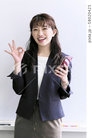 ビジネス 女性 働き方改革(オッケー) ビジネス 女性 働き方改革(オッケー) 58020425