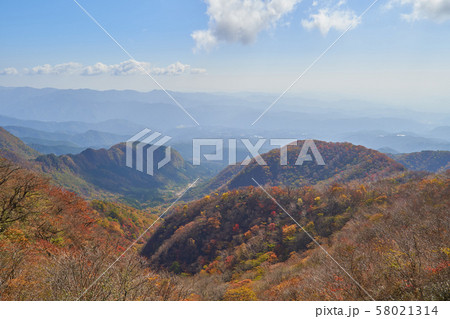 秋の群馬県立赤城公園(鳥居峠)から見た南東側(黒保根町方面) 58021314