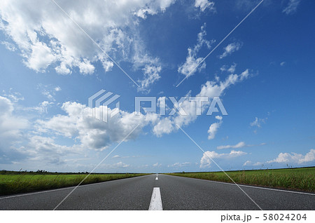 北海道の絶景 エサヌカ線(北海道・猿払村) 北海道の絶景 エサヌカ線(北海道・猿払村) 58024204