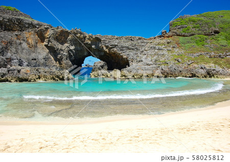 南島の扇池（父島列島）／小笠原諸島 58025812