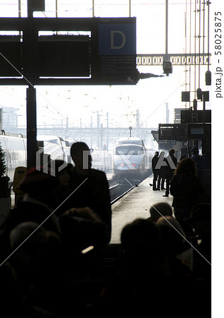 パリ・リヨン駅 パリ・リヨン駅 58025875