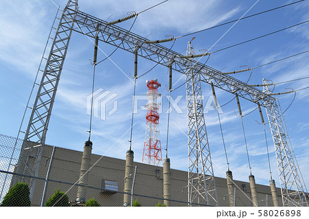 荒川区東尾久にある田端変電所 電波塔と送電施設 荒川区東尾久にある田端変電所 電波塔と送電施設 58026898