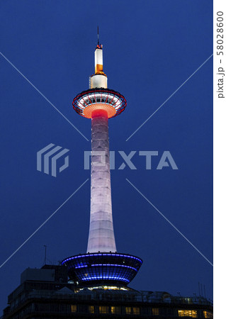 京都タワーの夜景 京都タワーの夜景 58028600