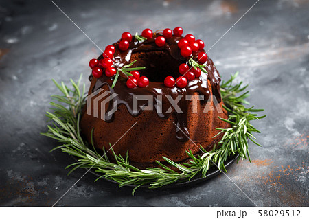 Christmas chocolate bundt cake with glaze Christmas chocolate bundt cake with glaze 58029512