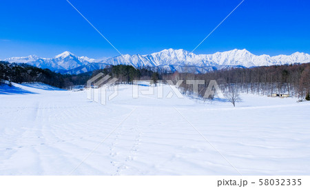 冬の中山高原 （北アルプスを望む） 58032335