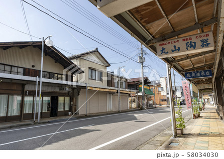 新潟市旧白根の町屋と雁木の街並み 新潟市旧白根の町屋と雁木の街並み 58034030
