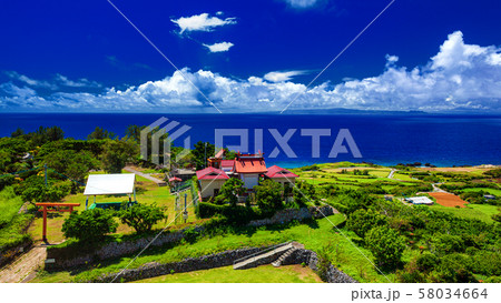 鹿児島県・与論町 与論島の高台からの風景 58034664