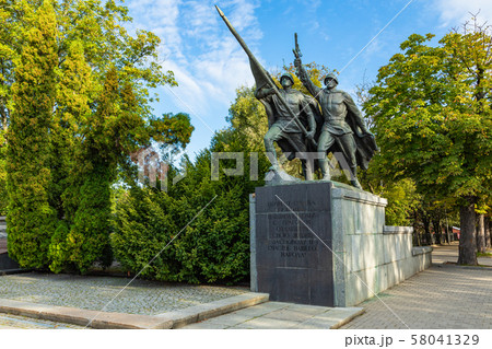 Monument to 1200 guardsmen. The first memorial, perpetuating the feat of Soviet soldiers who died in World War II, was opened on September 30, 1945 58041329