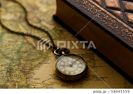 アンティーク　時計　懐中時計　地図　レトロ 58045559