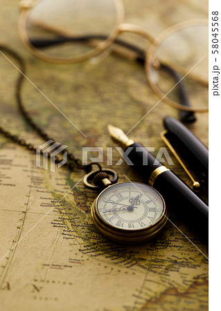 アンティーク　時計　懐中時計　地図　レトロ 58045568