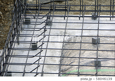 鉄筋工事　基礎工事　新築住宅　木造住宅　戸建て　べた基礎 58046139