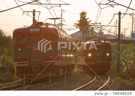しなの鉄道 115系 夕暮れ 58048919