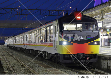 リゾートしらかみ くまげら編成/奥羽本線青森駅② リゾートしらかみ くまげら編成/奥羽本線青森駅② 58049253