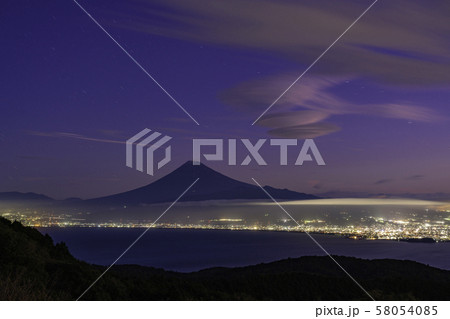 (静岡県)達磨山高原から高原から望む、富士山 (静岡県)達磨山高原から高原から望む、富士山 58054085